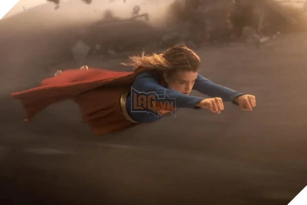 Supergirl Gây Ấn Tượng Mạnh: Milly Alcock Tỏa Sáng, Momoa Bùng Nổ Với Vai Lobo