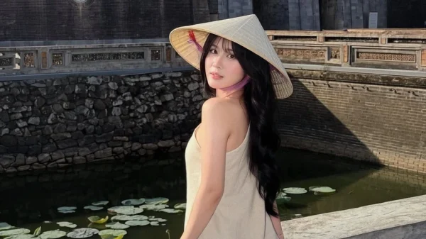 "Huế mộng Huế mơ" trong bộ ảnh của cô nàng hot girl quyến rũ kenhtingame com thumb quot hue mong hue mo quot trong bo anh cua co nang hot girl quyen ru 143f1782064440185 940w