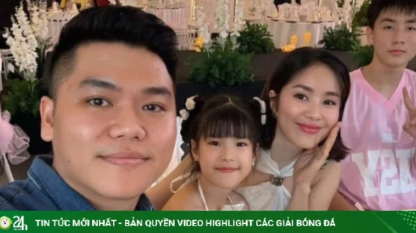 Ảnh sao 13/6: Lê Phương khoe sắc bên chồng con tại đêm tiệc kenhtingame com thumb anh sao 13 6 le phuong khoe sac ben chong con tai dem tiec 30461781338151574 940w