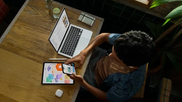 Apple "trình làng" Xcode 27 và khung trí thông minh mới: Bước ngoặt lập trình tác nhân AI cho nhà phát triển kenhtingame com thumb apple quot trinh lang quot xcode 27 va khung tri thong minh moi buoc ngoat lap trinh tac nhan ai cho nha phat trien d8321781101509202 940w