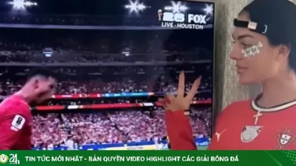 Bạn gái ăn mừng bàn thắng của Ronaldo kenhtingame com thumb ban gai an mung ban thang cua ronaldo 22611782318349921 940w