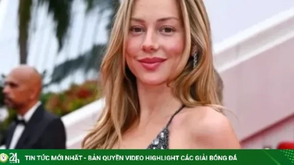 Bạn gái Mbappe và các siêu sao tuyển Pháp kenhtingame com thumb ban gai mbappe va cac sieu sao tuyen phap b5b21781686358746 940w
