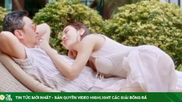 Cảnh mặc ít của Đinh Ngọc Anh bên cạnh ông trùm NSƯT Hồ Phong gây chú ý kenhtingame com thumb canh mac it cua dinh ngoc anh ben canh ong trum nsut ho phong gay chu y c4fb1782396186377 940w