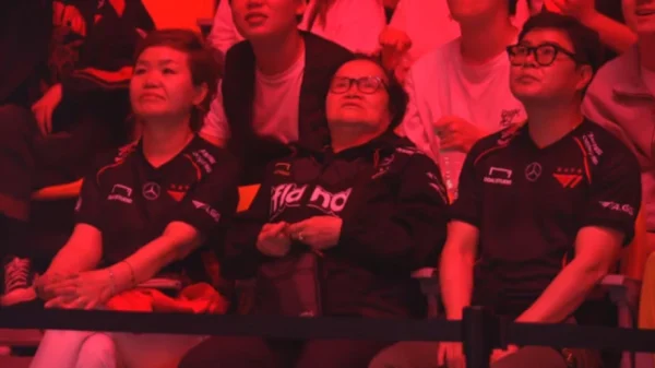 Chấn động: Cảnh sát Hàn vào cuộc khi fan cuồng đe dọa gia đình của Faker kenhtingame com thumb chan dong canh sat han vao cuoc khi fan cuong de doa gia dinh cua faker a1a61780316793492 940w