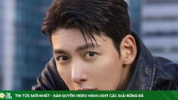 Ji Chang Wook có mặt tại Đà Nẵng, hàng trăm fan chờ đón ở sân bay kenhtingame com thumb ji chang wook co mat tai da nang hang tram fan cho don o san bay e5781782648603048 940w