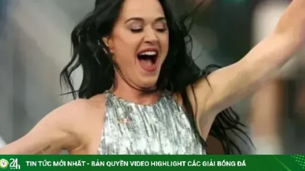 Màn trình diễn thảm họa của Katy Perry tại World Cup kenhtingame com thumb man trinh dien tham hoa cua katy perry tai world cup b69c1781377830775 940w