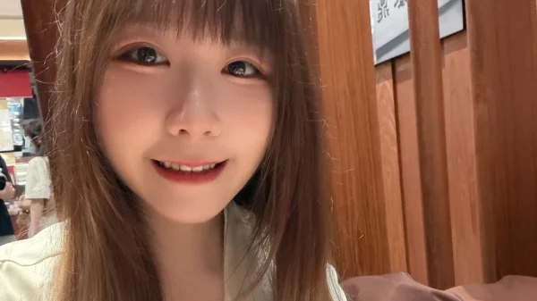 Nữ game thủ chơi trốn tìm quá đẳng cấp, tay nghề thượng thừa thế này bảo sao lúc nào cũng "auto-win" kenhtingame com thumb nu game thu choi tron tim qua dang cap tay nghe thuong thua the nay bao sao luc nao cung quot auto win quot e7141782300178685 940w