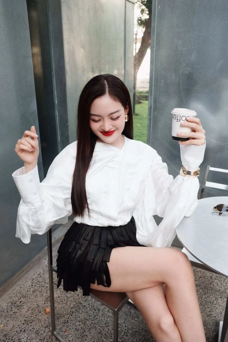 Thùy Anh tằn tiện từng đồng để chăm sóc 5 đứa con thơ