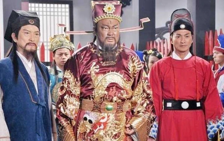 Tuổi xế chiều kín tiếng, không vợ con của Công Tôn Sách kinh điển màn ảnh