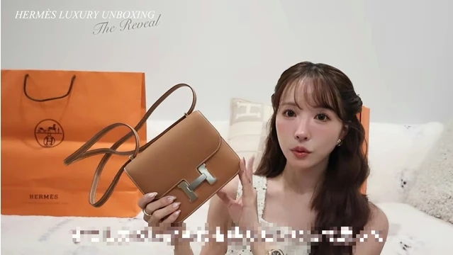 Yua Mikami bất ngờ bị chỉ trích vì dùng sự gợi cảm để kiếm tiền Yua Mikami bất ngờ bị chỉ trích vì dùng sự gợi cảm để kiếm tiền