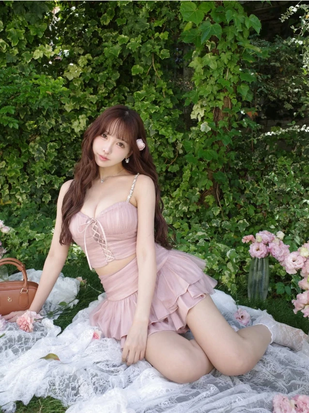 Yua Mikami bất ngờ bị chỉ trích vì dùng sự gợi cảm để kiếm tiền Yua Mikami bất ngờ bị chỉ trích vì dùng sự gợi cảm để kiếm tiền