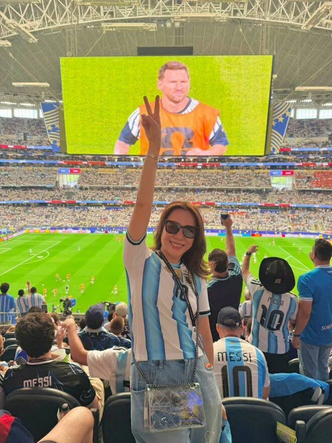 4 chữ ngắn gọn Mỹ Tâm nhắn gửi thần tượng Messi sau chung kết World Cup 2026 4 chữ ngắn gọn Mỹ Tâm nhắn gửi thần tượng Messi sau chung kết World Cup 2026