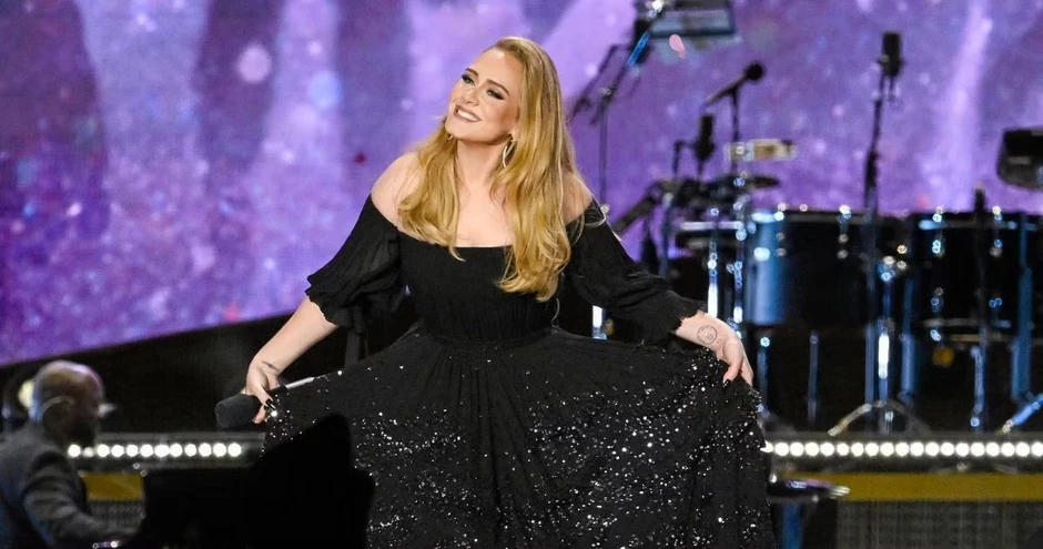 Adele trở lại phòng thu, kiên quyết từ chối những chuyến lưu diễn dài ngày Adele trở lại phòng thu, kiên quyết từ chối những chuyến lưu diễn dài ngày