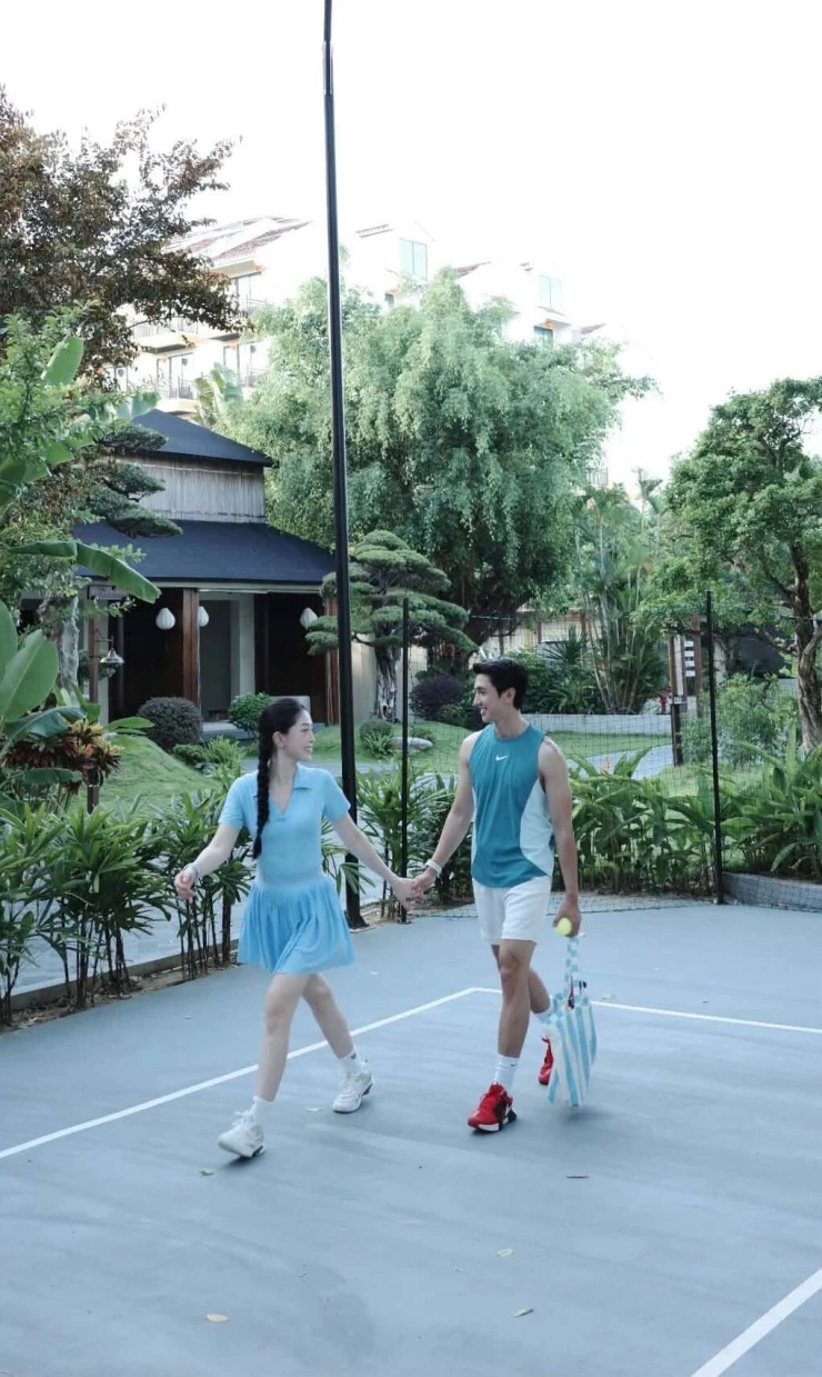 Ảnh sao 3/7: Mỹ Tâm gây thương nhớ với áo dài trắng Ảnh sao 3/7: Mỹ Tâm gây thương nhớ với áo dài trắng