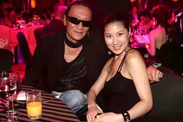 Cuộc đời phong lưu của huyền thoại màn ảnh Tạ Hiền Cuộc đời phong lưu của huyền thoại màn ảnh Tạ Hiền