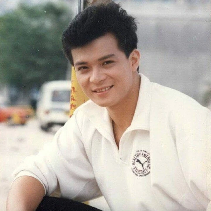 Cuộc sống ở tuổi U70 sau khi giải nghệ của tài tử Anh hùng xạ điêu Cuộc sống ở tuổi U70 sau khi giải nghệ của tài tử Anh hùng xạ điêu