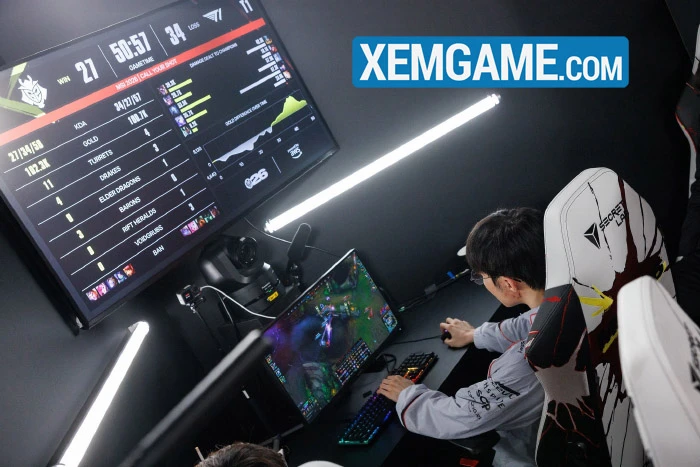Faker: "... không phải thua vì (G2) quá mạnh, mà bản thân T1 đã không chơi đúng với kỳ vọng" Faker: "... không phải thua vì (G2) quá mạnh, mà bản thân T1 đã không chơi đúng với kỳ vọng"