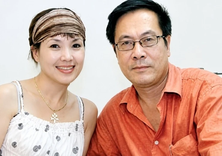 Hôn nhân 40 năm viên mãn dù không có con chung của NSND Lan Hương và chồng đạo diễn Hôn nhân 40 năm viên mãn dù không có con chung của NSND Lan Hương và chồng đạo diễn