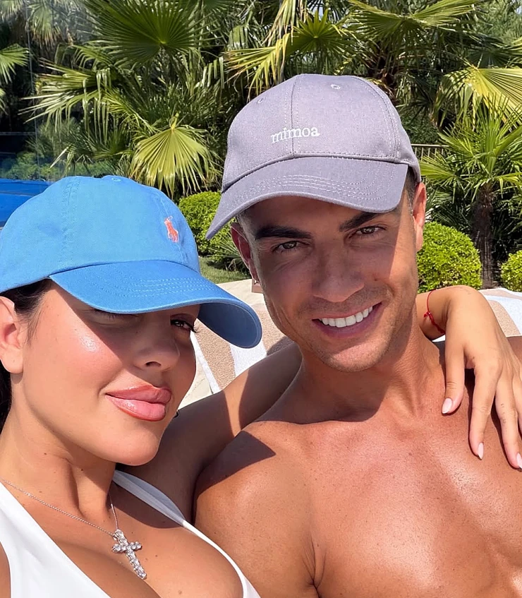Kỳ nghỉ của Ronaldo và vợ sắp cưới