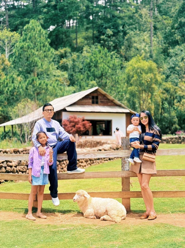 Lam Trường vun vén gia đình