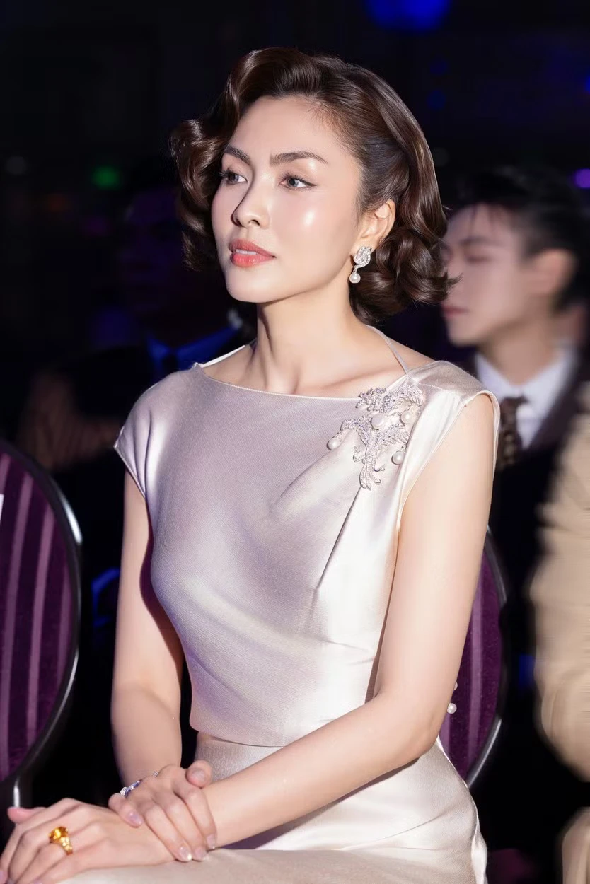 Lời cảnh báo từ Hoàng hậu cuối cùng