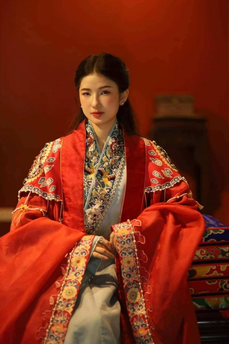 Nàng Mơ kể lý do trượt vai Nam Phương Hoàng hậu Nàng Mơ kể lý do trượt vai Nam Phương Hoàng hậu