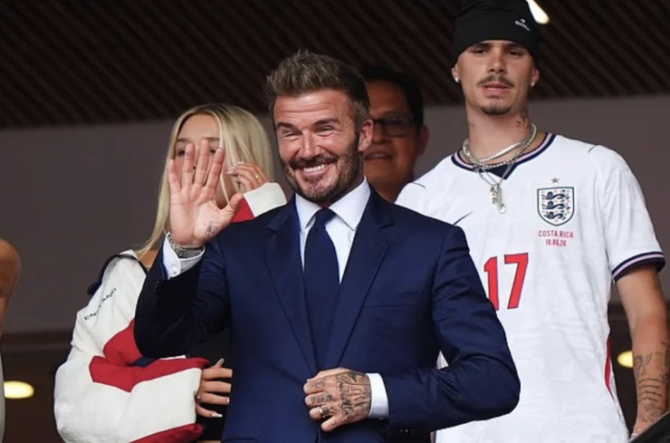 Nhà Beckham ăn mừng khi tuyển Anh vào bán kết World Cup