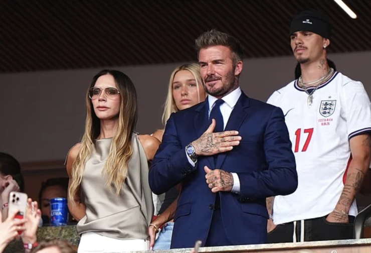 Nhà Beckham ăn mừng khi tuyển Anh vào bán kết World Cup
