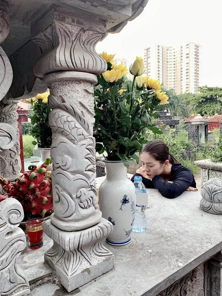 Nỗi đau chưa bao giờ nguôi ngoai của Lệ Quyên