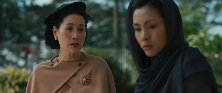 Nữ diễn viên đóng chị gái Nam Phương hoàng hậu, ngoài đời là bạn thân Hà Tăng Nữ diễn viên đóng chị gái Nam Phương hoàng hậu, ngoài đời là bạn thân Hà Tăng