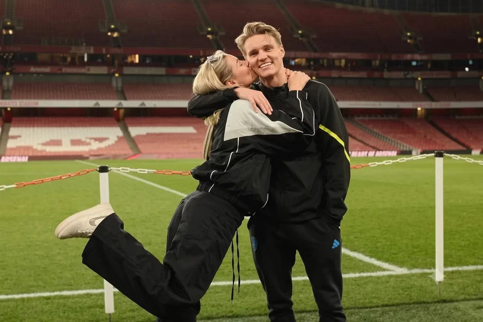 Odegaard và Spilling, cặp Becks-Posh của bóng đá Na Uy Odegaard và Spilling, cặp Becks-Posh của bóng đá Na Uy