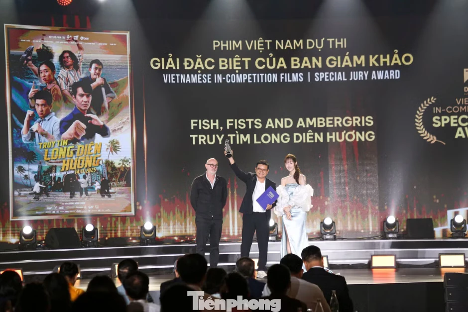 Thái Hòa và phim Tử chiến trên không thắng giải ở Liên hoan phim châu Á Đà Nẵng