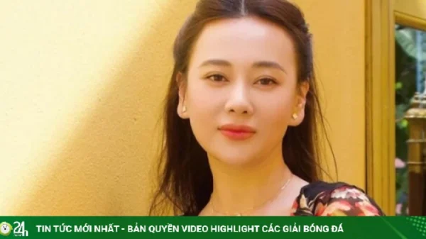 Ảnh sao 25/7: Phương Oanh trẹo lưng vì bế con kenhtingame com thumb anh sao 25 7 phuong oanh treo lung vi be con cb6d1784967341703 940w