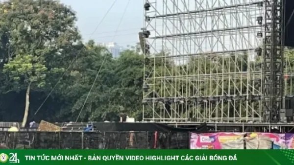 Concert ở Hà Nội ngập rác, khán giả bì bõm lội bùn kenhtingame com thumb concert o ha noi ngap rac khan gia bi bom loi bun 4b201783962028287 940w