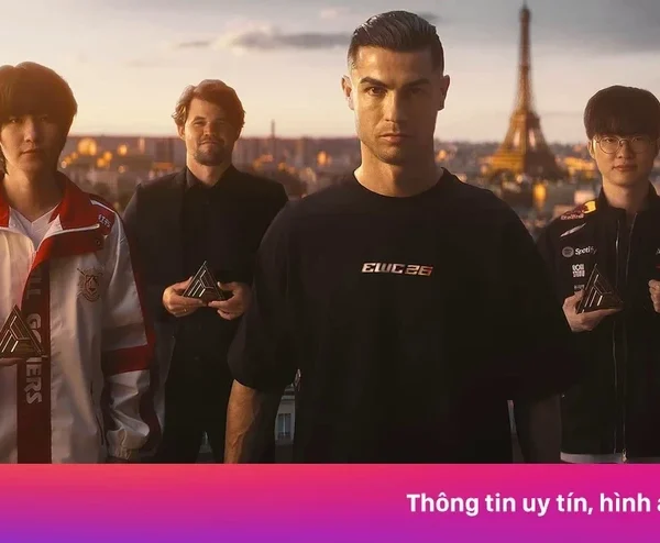Faker 'đọ dáng' cùng Ronaldo kenhtingame com thumb faker do dang cung ronaldo 4ceb1783179784864 940w
