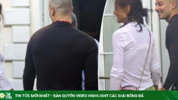 Katie Holmes vướng nghi vấn hẹn hò họa sĩ kém 9 tuổi kenhtingame com thumb katie holmes vuong nghi van hen ho hoa si kem 9 tuoi 830a1784175168930 940w