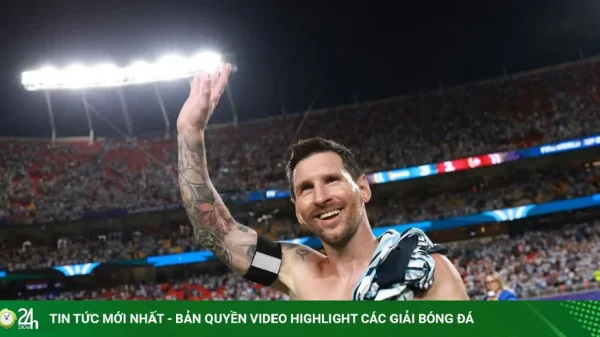Loạt ảnh Messi phát cuồng, cởi phăng áo và nhảy múa kenhtingame com thumb loat anh messi phat cuong coi phang ao va nhay mua 30bb1783882848069 940w