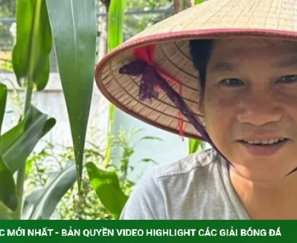 Trọng Tấn thu hoạch ngô tím, sim chín ở khu nghỉ dưỡng 4.000 m2 kenhtingame com thumb trong tan thu hoach ngo tim sim chin o khu nghi duong 4000 m2 79371784297290841 940w