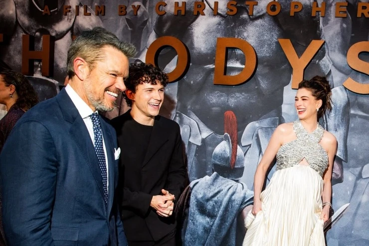 Tom Holland thừa nhận từng xấu hổ khi quảng bá một số bộ phim của mình