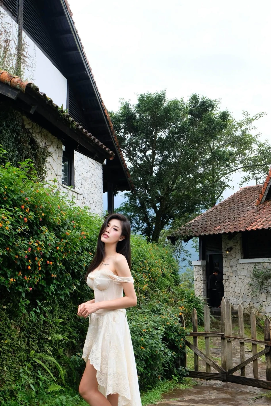 "Bỏ phố về quê", nàng hoa hậu xinh đẹp, "đốn tim" CĐM với nhan sắc ngọt ngào, trong trẻo