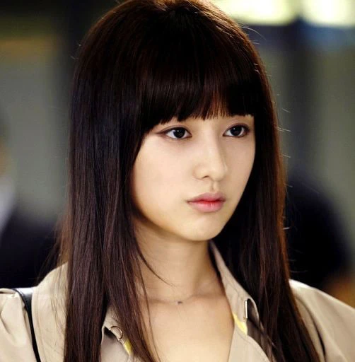 Ai cũng tưởng Hiền Hồ là Kim Ji Won Ai cũng tưởng Hiền Hồ là Kim Ji Won