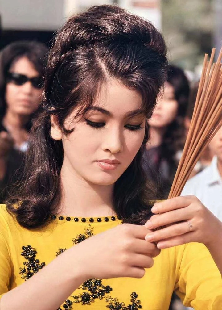 Ảnh hiếm thời đỉnh cao nhan sắc của minh tinh Thẩm Thuý Hằng Ảnh hiếm thời đỉnh cao nhan sắc của minh tinh Thẩm Thuý Hằng