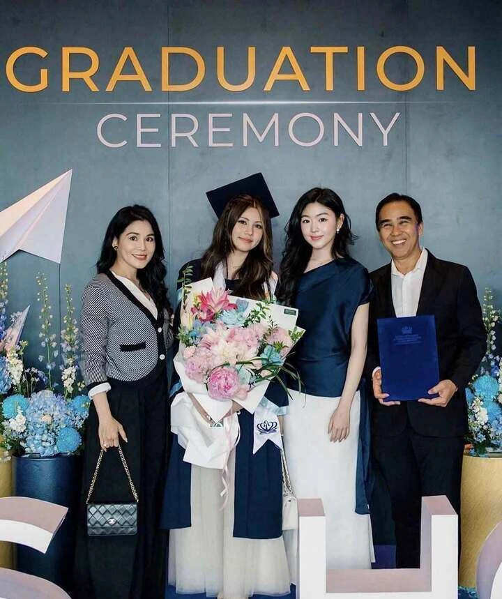 Ảnh hiếm thời trẻ của Quyền Linh: Vẻ ngoài phong trần khiến nhiều người bất ngờ