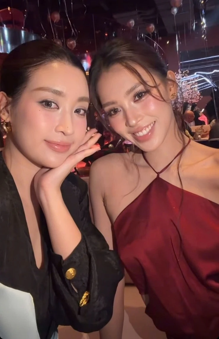 Ảnh sao 22/8: Kim Hiền thấy bình yên khi về nước Ảnh sao 22/8: Kim Hiền thấy bình yên khi về nước