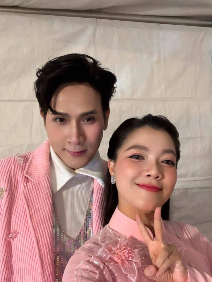 Ảnh sao 30/8: Giáng My khoe ảnh thời trẻ Ảnh sao 30/8: Giáng My khoe ảnh thời trẻ