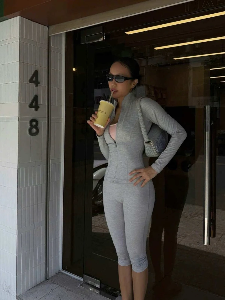 Ảnh sao 9/8: Ngọc Quyên mừng sinh nhật kiểu miệt vườn của Thúy Nga Ảnh sao 9/8: Ngọc Quyên mừng sinh nhật kiểu miệt vườn của Thúy Nga