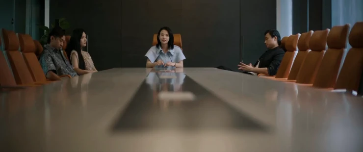 Bà trùm mới của băng đảng Hòa Công thoát chết trong gang tấc