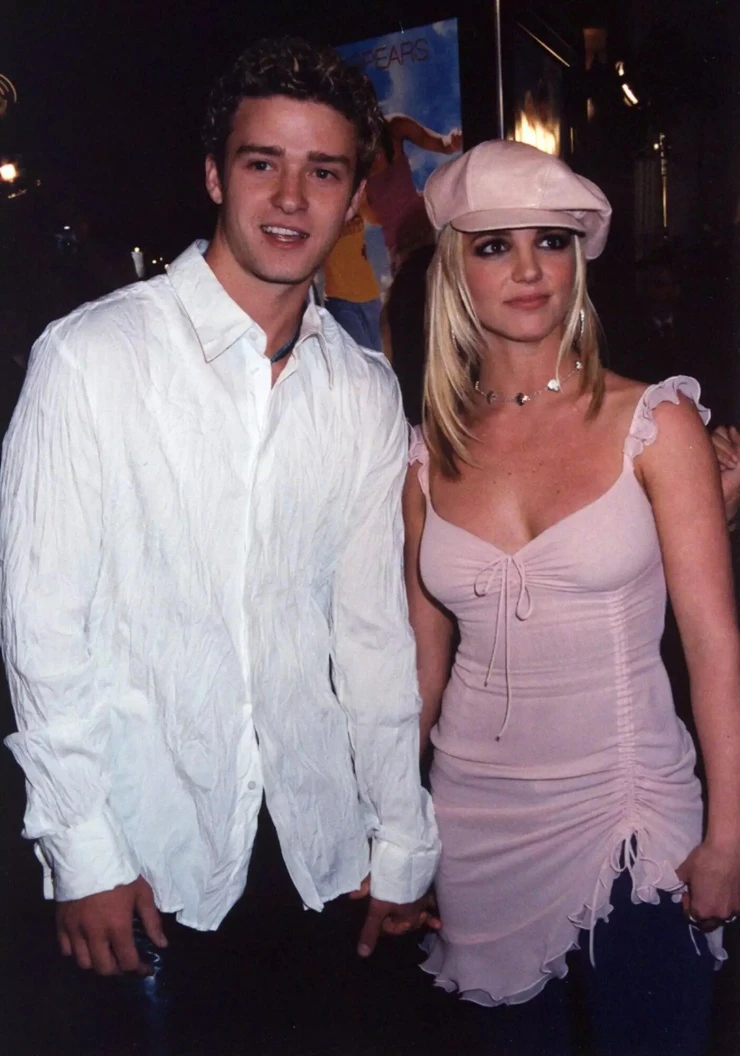 Britney suy sụp khi nhận tin nhắn chia tay của Justin Timberlake