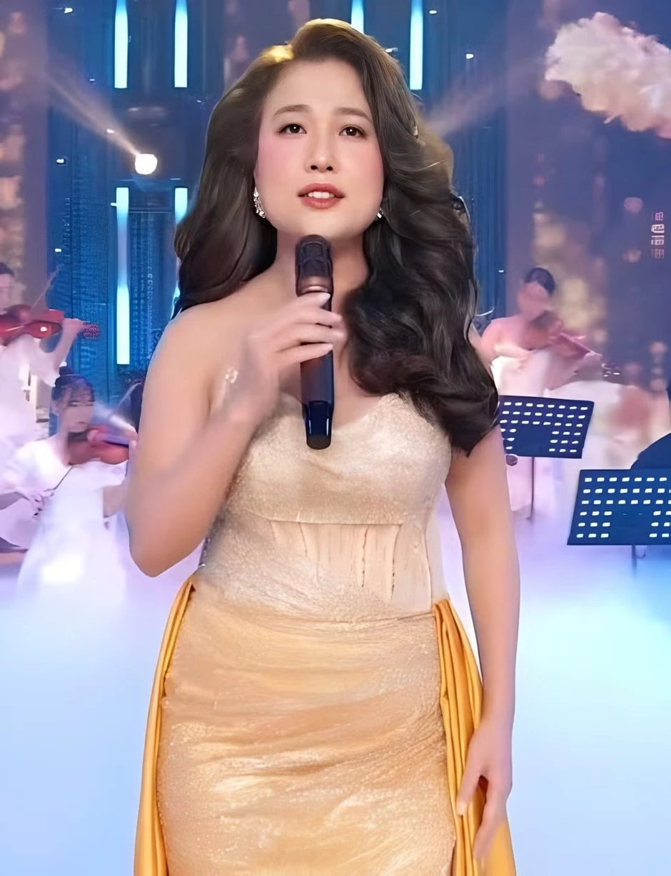 Ca sĩ bolero Phương Diễm Huyền trước khi bị bắt
