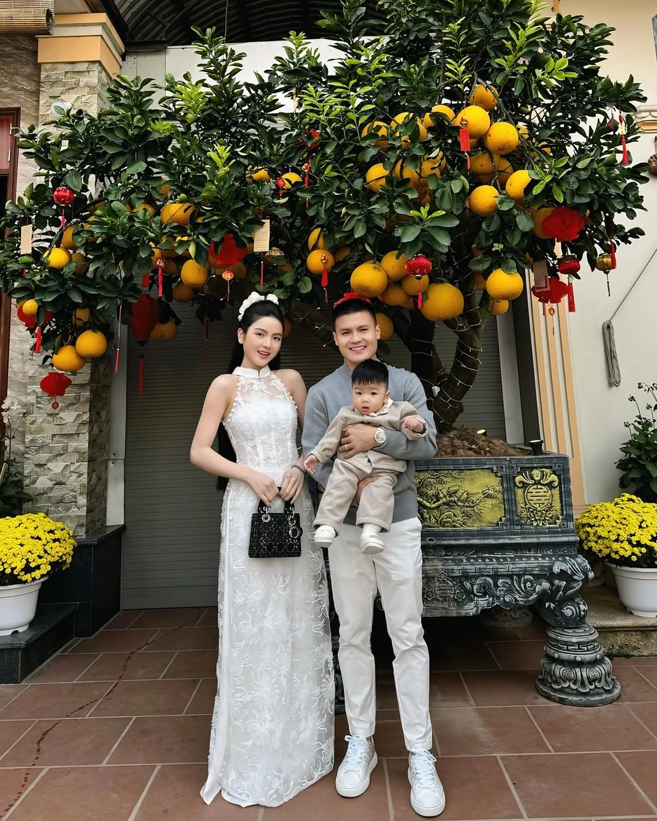 Chu Thanh Huyền đáp trả bình luận chê Q1 'tí hon' khiến cộng đồng mạng bất ngờ Chu Thanh Huyền đáp trả bình luận chê Q1 'tí hon' khiến cộng đồng mạng bất ngờ